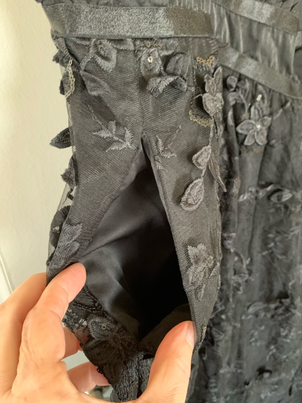 NWT BloomChic Plus Size 30 Black Cocktail Dress 3D Floral Appliqués and Sequins - Picture 6 of 8